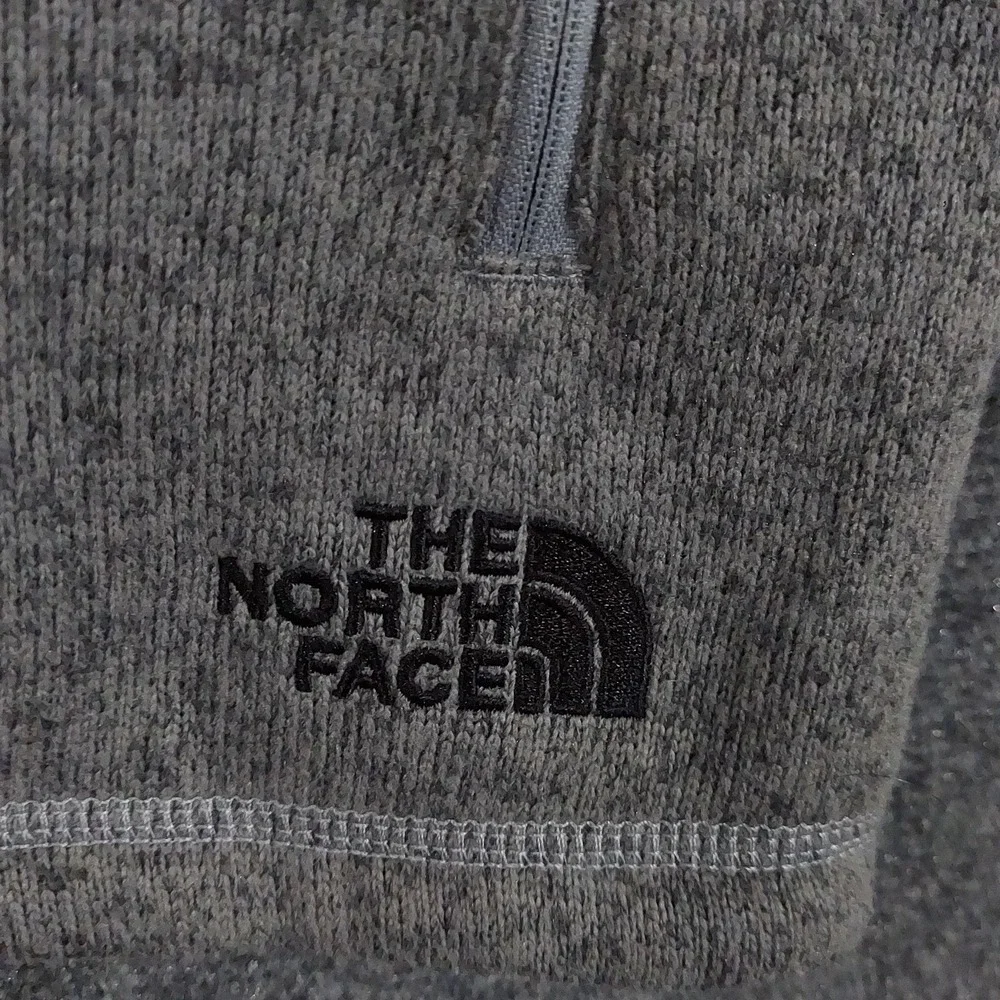 The North Face Vest Mens Medium Gray Fleece Full Zip Bally's Dover Logo